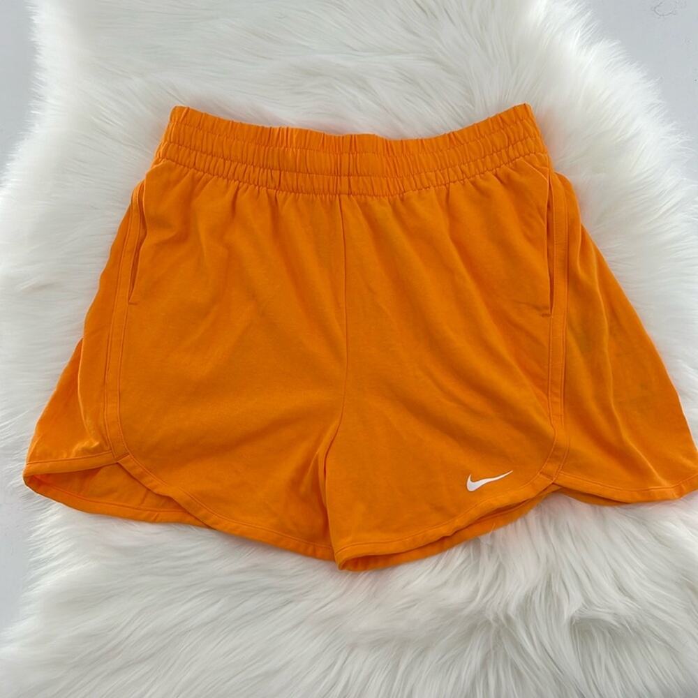 Nike Loose Fit Dri-Fit Kid's Shorts - Orange - Large - NWT